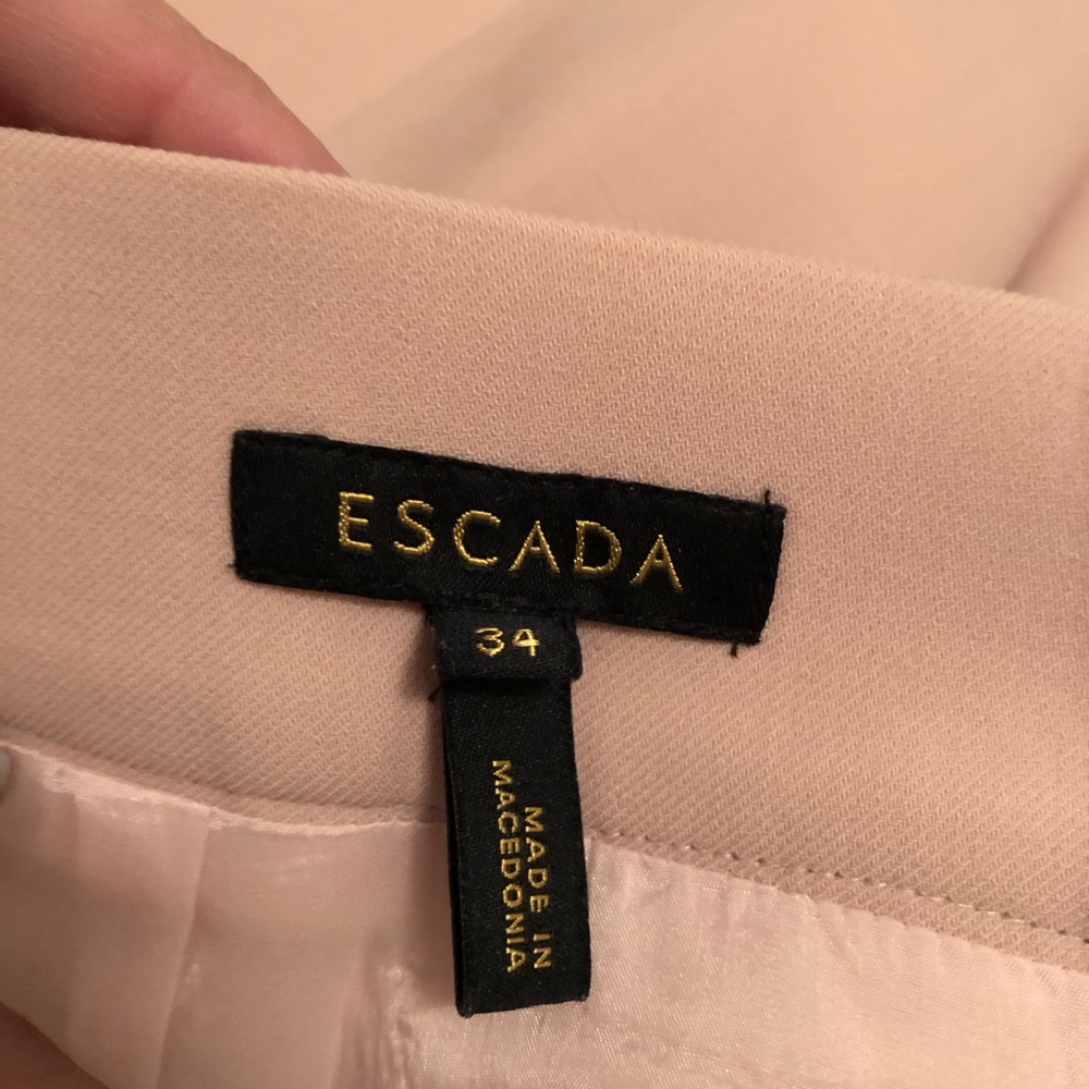 Gorgeous work skirt!